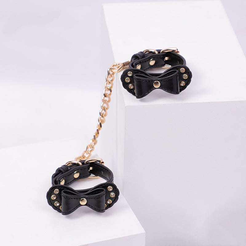 BDSM Rhinestone Bow - Shaped PU Leather SM Handcuffs With Chain