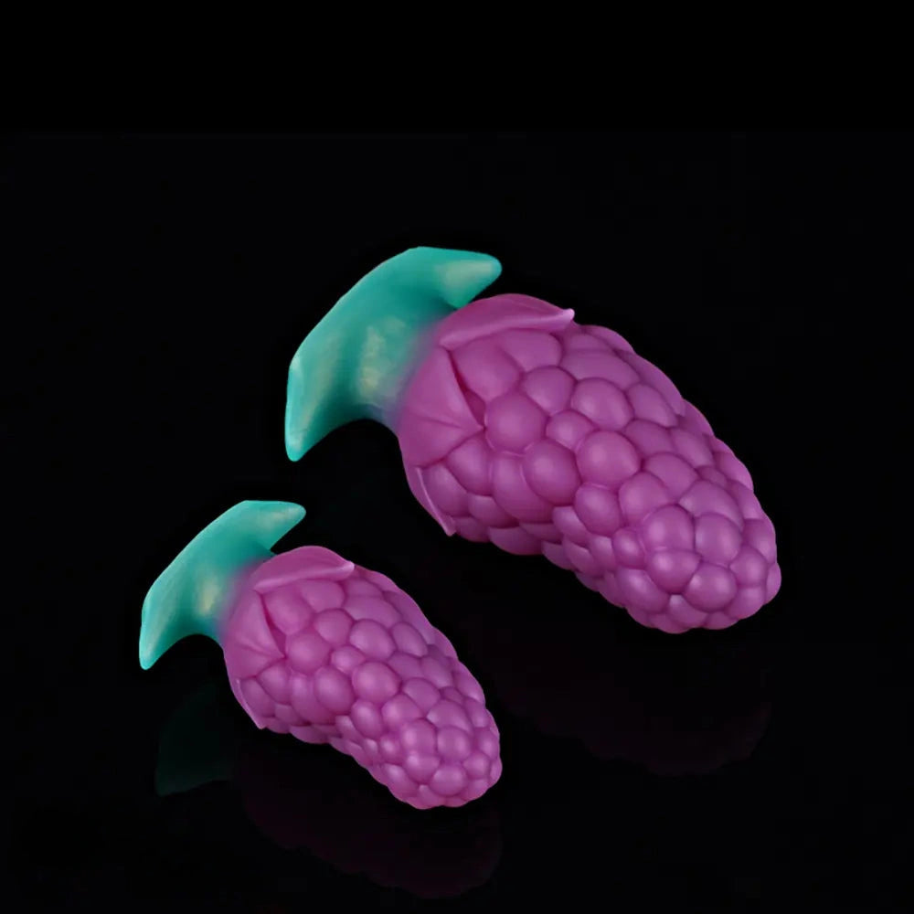 3.7in 5.43in Strawberry Design Small Silicone Soft Butt Plug Dildo For Anus