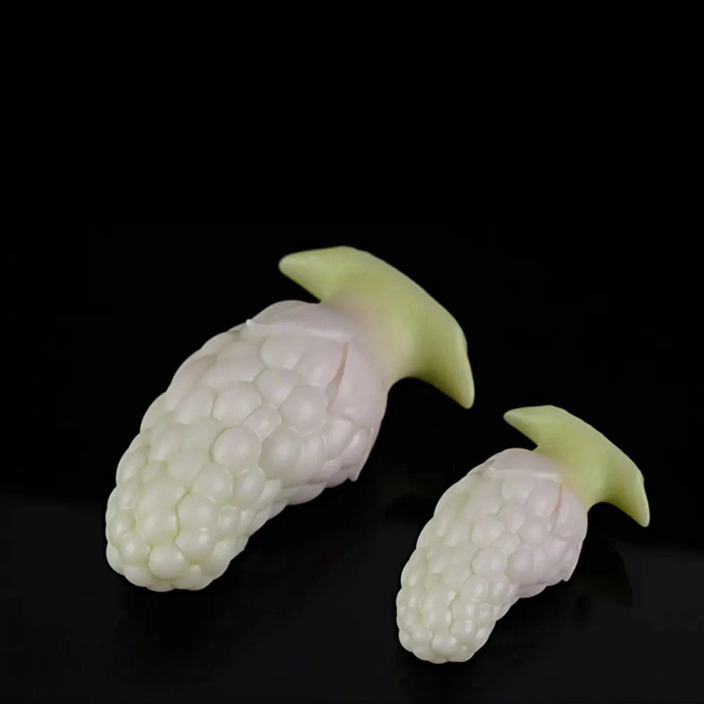 3.7in 5.43in Strawberry Design Small Silicone Soft Butt Plug Dildo For Anus
