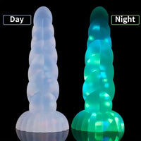 5.43in 8.86in Big Lifelike Jelly Glowing Dildo With Sucker Sex Toy Masturbator