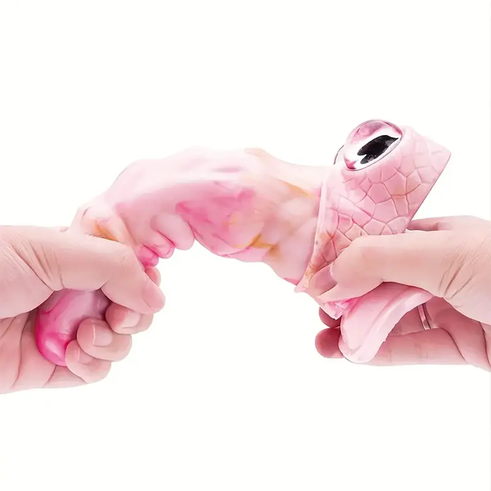 8.86in Realistic Silicone Big Fantasy Dildo Adult Sex Toy For Couples