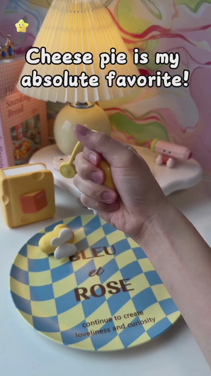 Cheese Pie Clitoral Suction & Vibration Massager