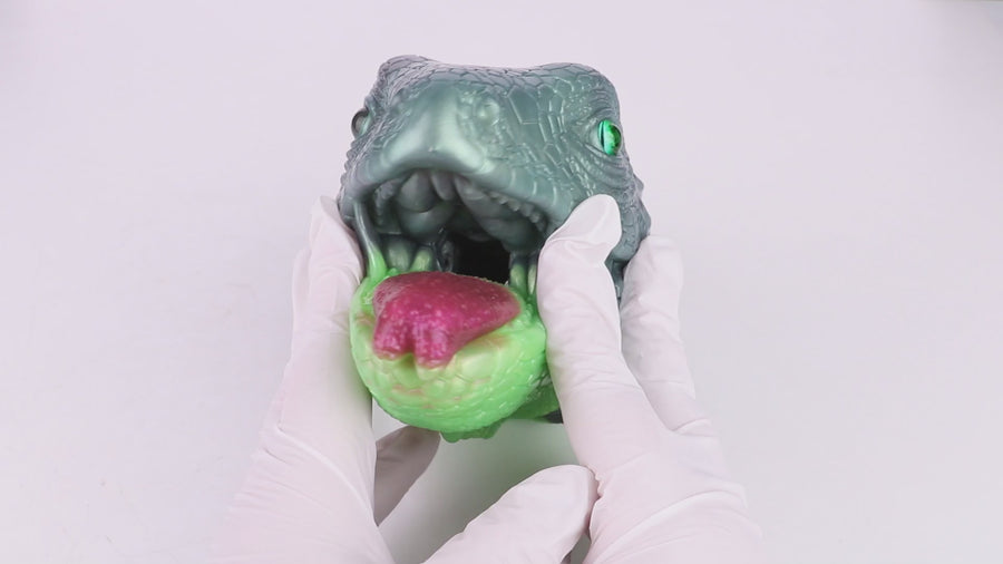 Lizard Masturbator Veldrix Emerald Bifid Tongue