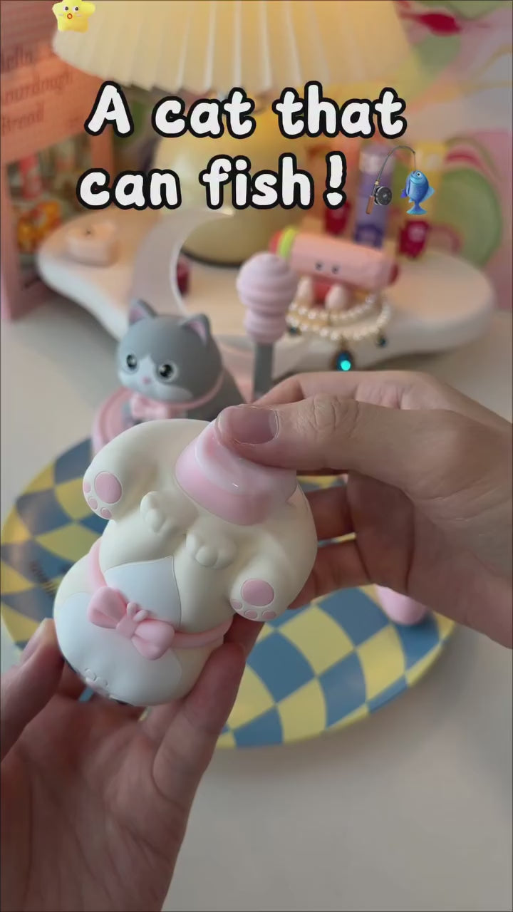 Pippa Miao Cute Cat-Shaped Suction & G-Spot Vibrator Desk Toy Design