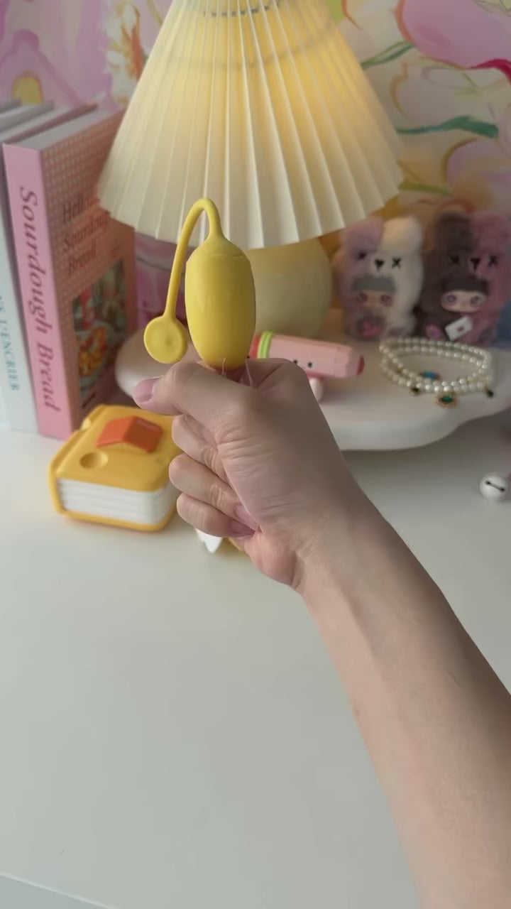 Cheese Pie Clitoral Suction & Vibration Massager